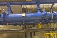Wymiennik Omega Air ACW 1400F SS do chłodzenia sprężonego powietrza zawieszony pod stropem sprężarkowni