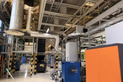 Instalacje technologiczne i urządzenia pomocnicze na hali produkcyjnej