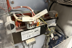serwis-chiller-ciat-lwst-w-hali-produkcyjnej