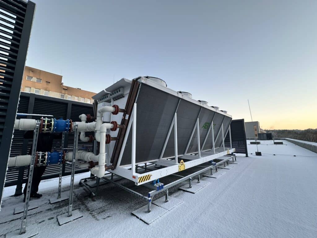 Instalacje wody lodowej, chillery przemysłowe, dry coolery, agregaty chłodnicze, projektowanie i bud.